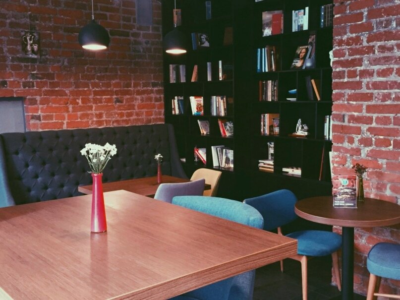 Мы были уверены, что снимем тут видео с первого раза. Спойлер: удалось только с четвертого раза и совсем не здесь.