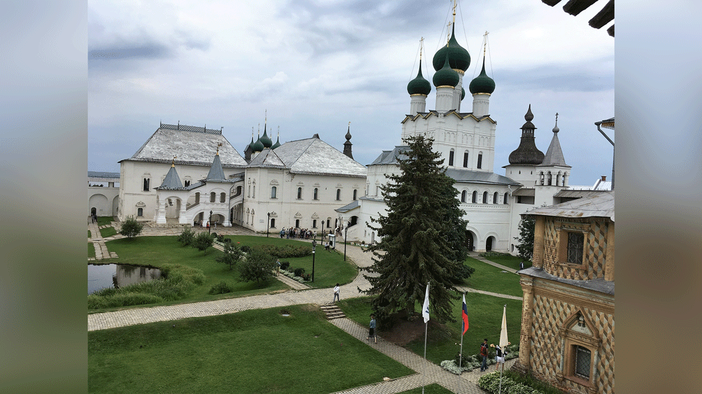 Внутренний жвор Кремля
