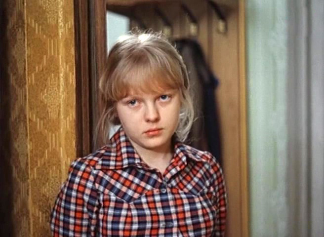 Маргарита Сергеечева. Кадр из фильма «Свет в окне» (1980)