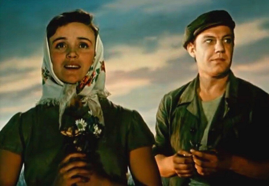 Кадр из фильма «Поэма о море», 1958 г.