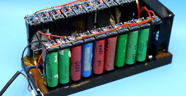 Зарядное устройство для литий ионных аккумуляторов 24v (3 типа разъемов)