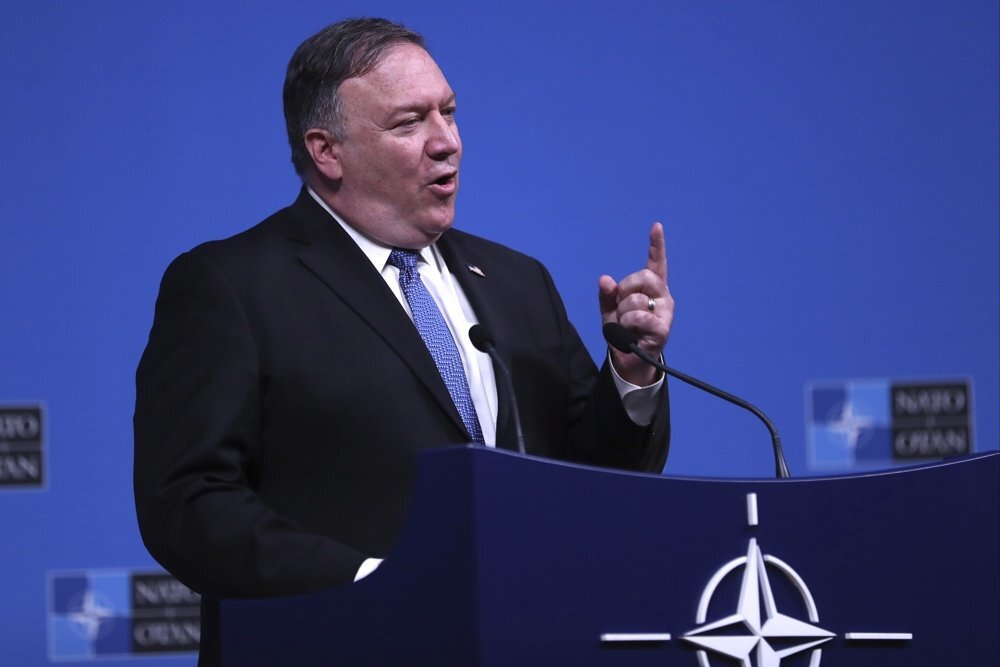  57Вашингтон выдвинул жесткий ультиматум Москве в части выполнения Договора о ракетах средней и меньшей дальности, который, по оценке экспертов, заранее дает американской стороне пространство для выхода из этого краеугольного соглашения в сфере стратегической безопасности.Фото: AP Photo/Francisco Seco