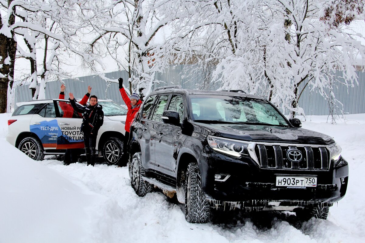 Ленд Крузер Прадо - Тойота Фортунер: кто первый в бой? | AUTOMPS | Дзен