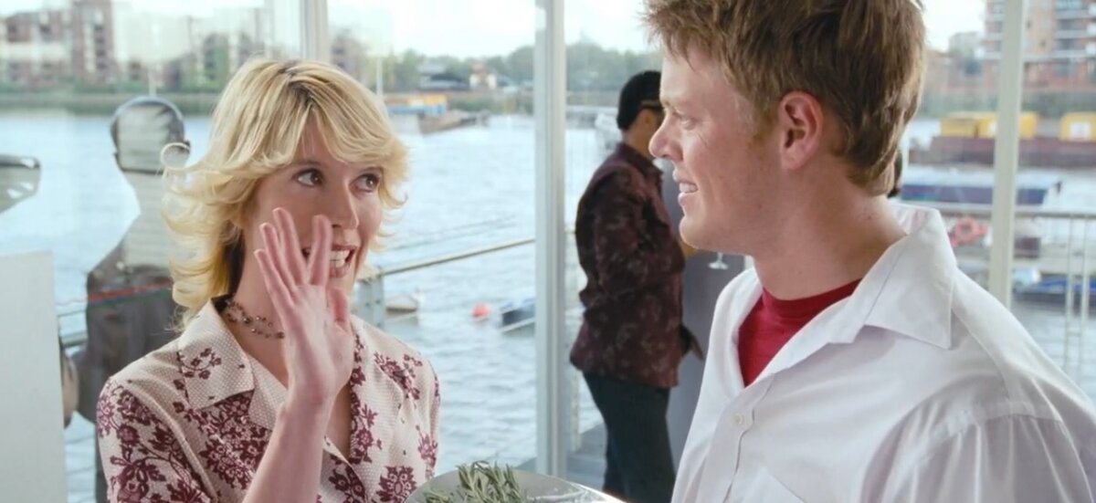 реальная любовь фильм 2003 колин ферт. реальная любовь фильм 2003. дэниел реальная любовь. фильм про рождество с хью грантом. хью грант реальная любовь.