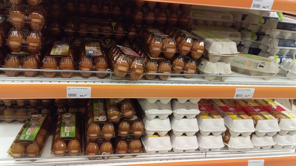 Можно купить яйца в разных упаковках - по 4, 6, 9, 10, 30 штук.