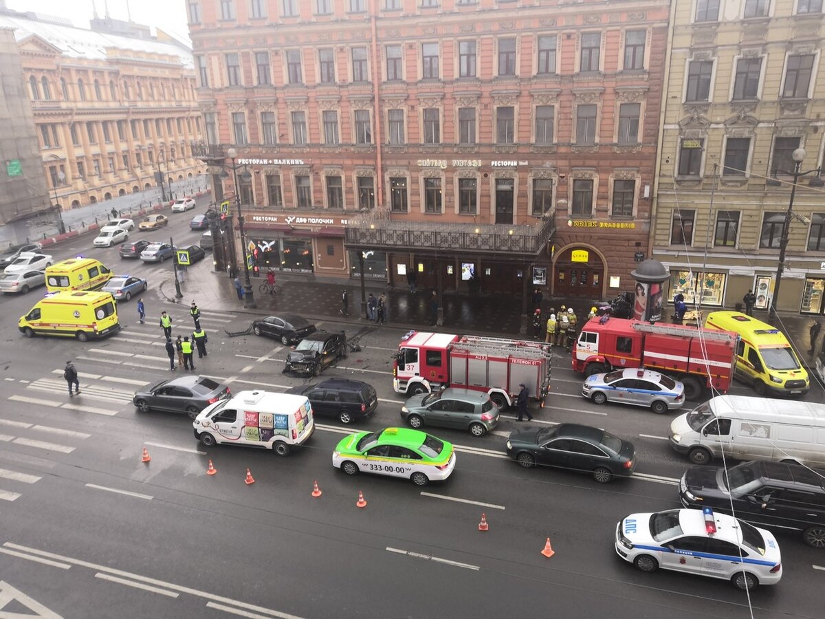 Авария московский проспект спб. Происшествия в питере сегодня. Происшествия в питере сегодня. Происшествия в питере сегодня. Дтп газель санкт-петербург.