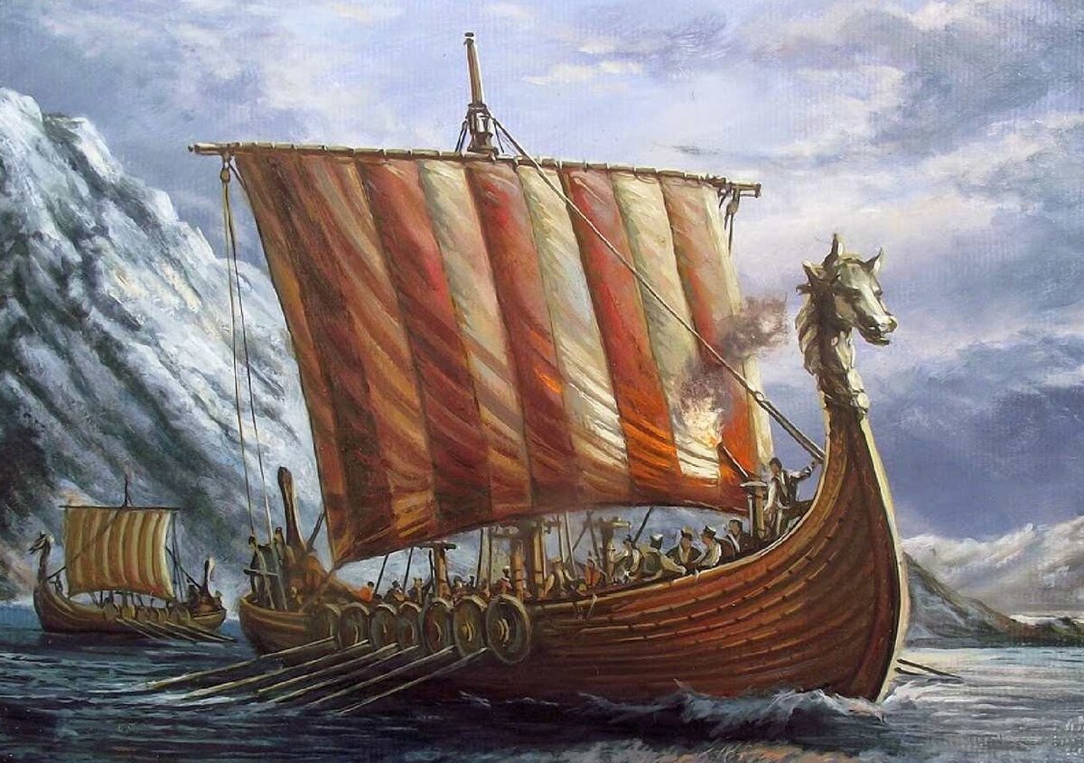 Драккар викингов. На носу — украшение в виде головы дракона. Отсюда пошло и название судна: «драккар» на языке древних скандинавов - «корабль-дракон».