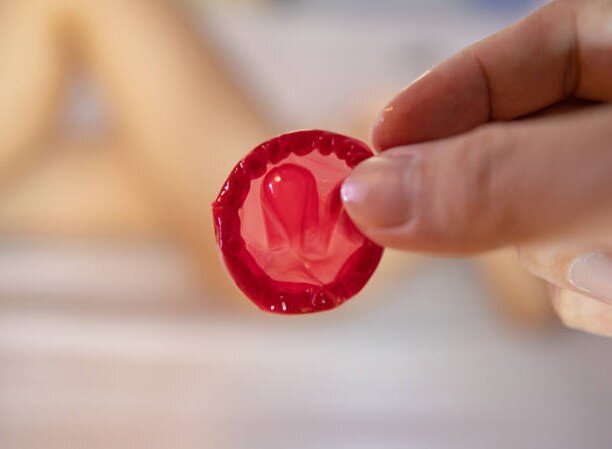 6 ошибок в использовании презерватива, которые допускают почти все 🙅‍♀️ | theGirl