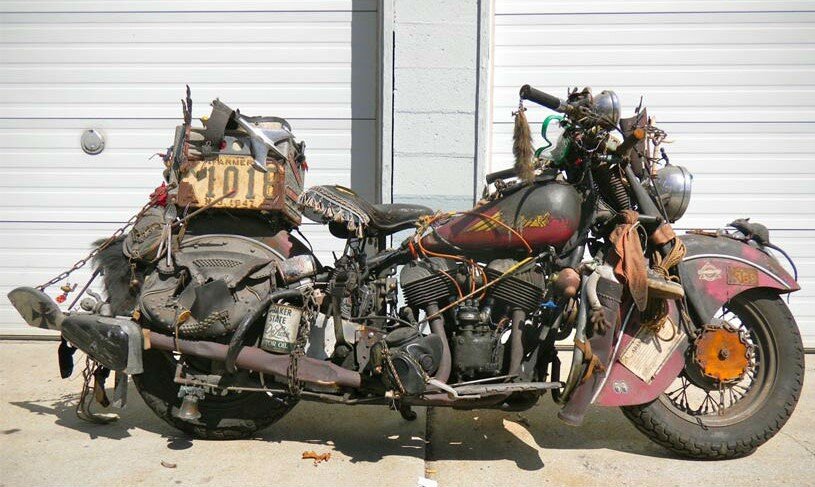 Когда есть большое желание модифицировать свой мотоцикл, а финансов не достаёт, то в ход идут все подручные средства. 