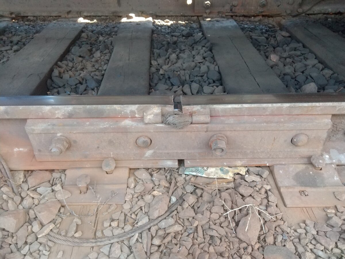 Так соединяются рельсы