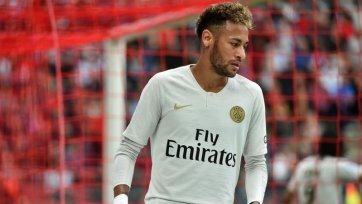 Фото: psg.frНапомним, ранее Неймарасвязывали с вероятным возвращением в «Барселону», откуда, напомним, два года тому назад он перешел в «ПСЖ». Позднее сообщалось, что бразилец может продолжить карьеру то ли в мадридском «Реале», то ли в туринском «Ювентусе».
