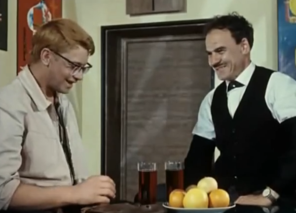 кадр из кинофильма "Кавказская пленница"