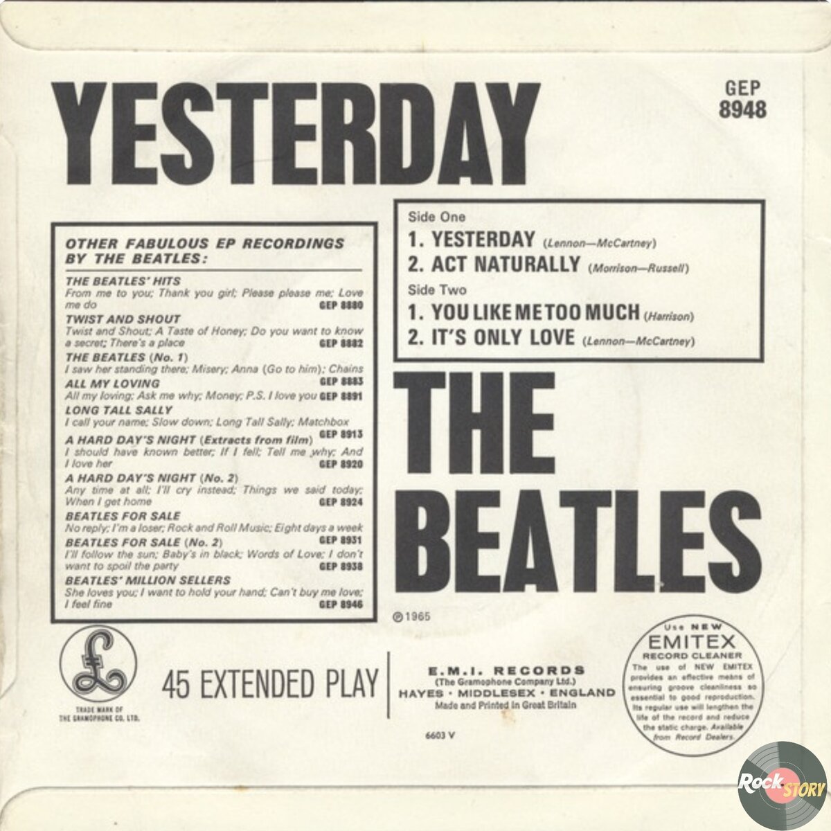 На фотографии сингл “Yesterday” группы The Beatles