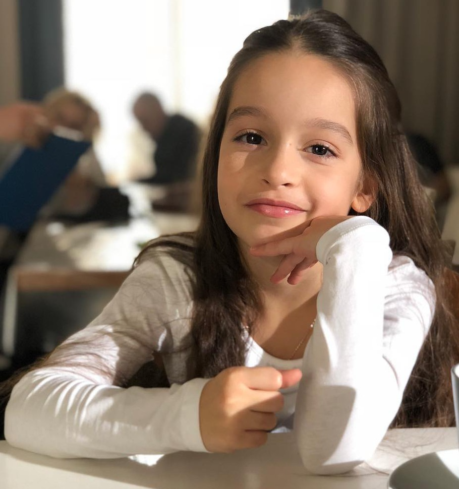 Маруся Будагова родилась 9 июня 2009 года,  мама Ксения Бородина отец бизнесмен Юрия Будагов. Девочке 10 лет, она ведёт публичный образ жизни занимается художественной гимнастикой, изучает иностранные языки (базовый для Маруси является английский), любит заниматься уроками  со своей младшей сестрой Тионой. 