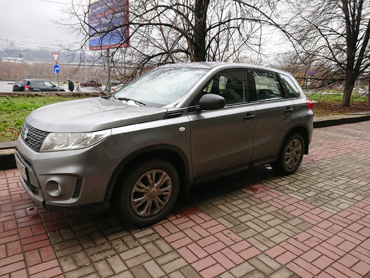 Витара меньше во всем: не только в длину, но и по объему силовых агрегатов