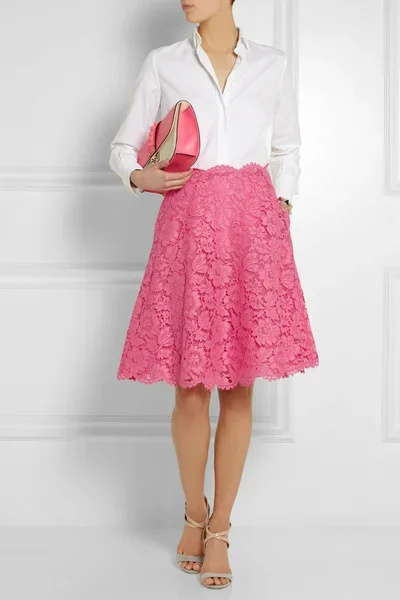 Нежный стиль. Подходит практически всем.