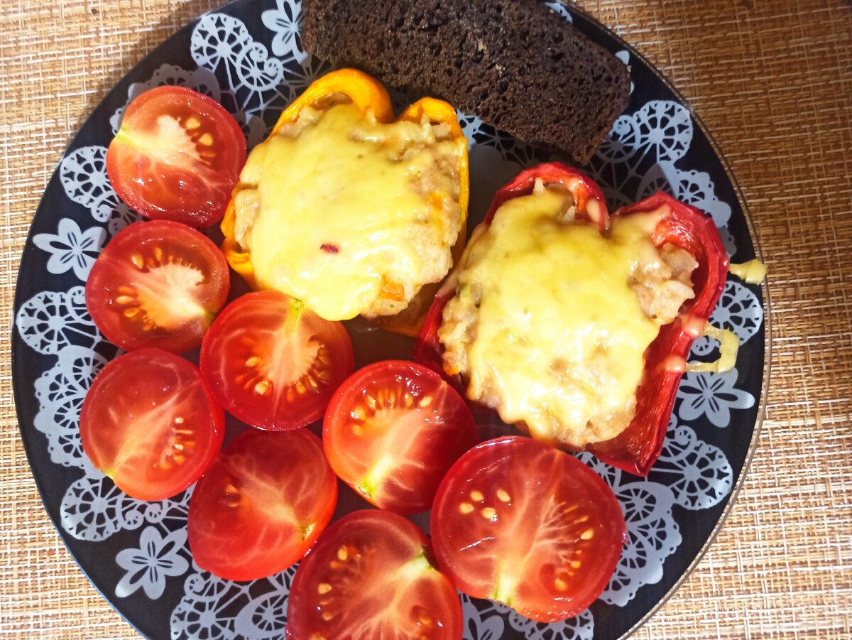 Фото автора. Запеченный фаршированный перец