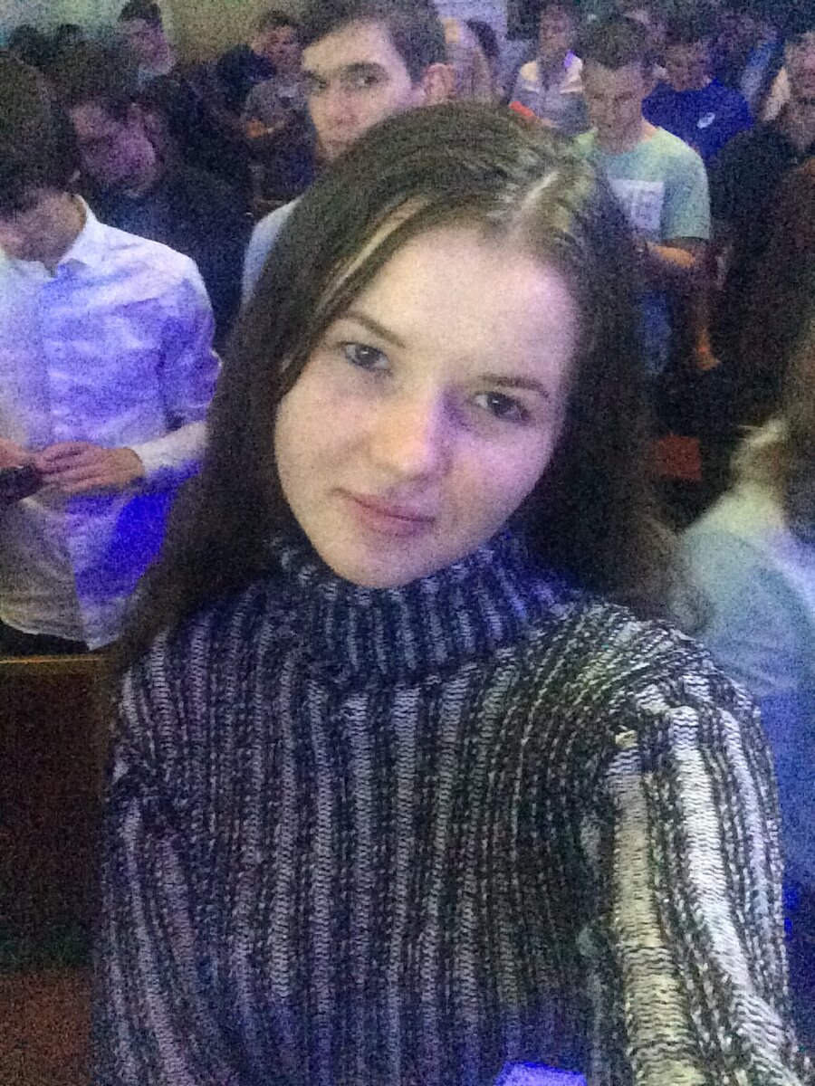 А ещё, мне кажется, что я скоро начну забывать, что выкладывала из фотографий, а что нет