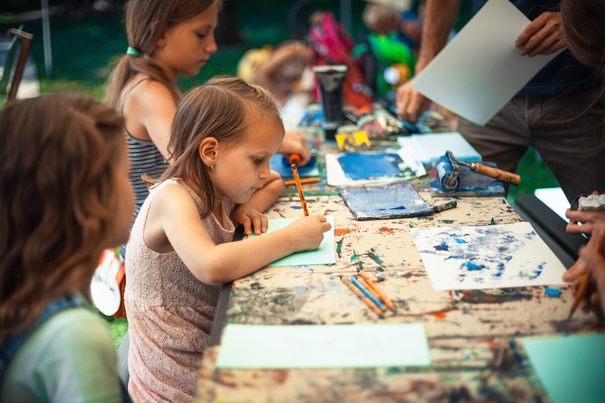  Дети рисуют // Фото: Pixabay / Bob_Dmyt 