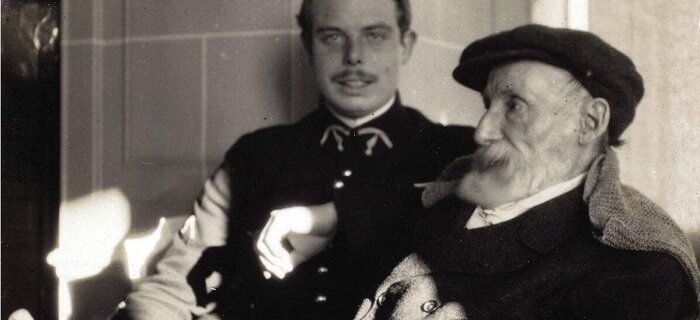 Жан Ренуар с отцом. 1915.