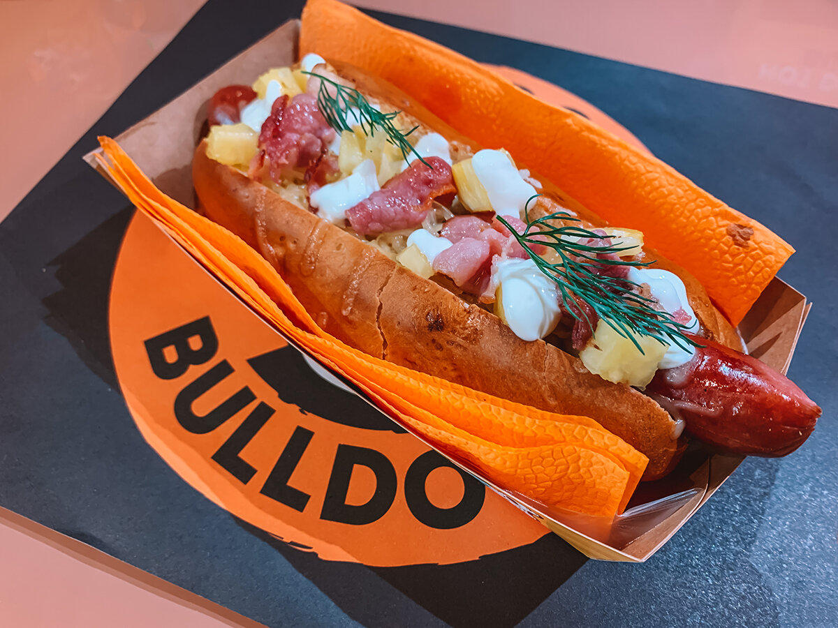 Hot dog bulldog