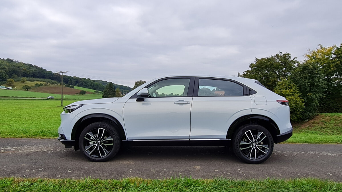 Honda HR-V в Россию, к сожалению, официально не поставляется. 