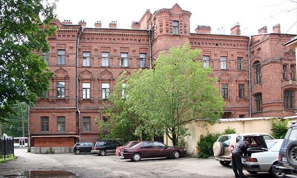 Главный корпус кожно-венерологического диспансера (Санкт-Петербург)