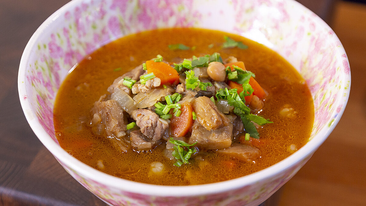 как сделать суп густым. рыбный минестроне. калашниковым перемешивает суп. суп сердце. царская похлебка.