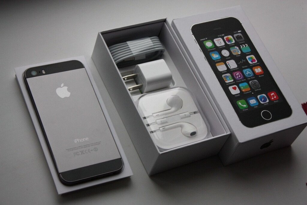 Недорогие айфоны. Apple iphone 5s 16gb. Iphone 5s Space Gray 16gb. Apple iphone 5s 16gb Space Gray. Iphone 5s 16gb Black.