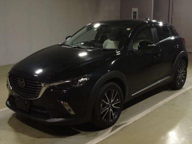 Фото с аукциона Японии. Mazda CX-3