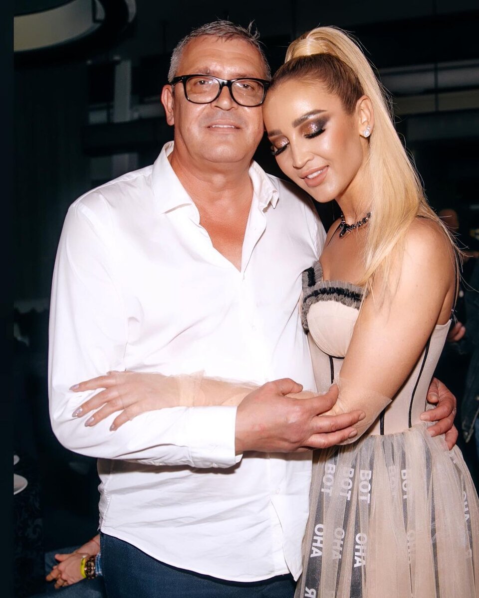    Ольга Бузова показала отцаСоцсети Ольги Бузовой