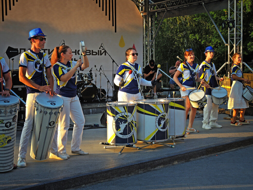 самара фестиваль пластилиновый дождь 2023 фото. лазаревское пляж гренада 2023. пластилиновый дождь самара. пластилиновый дождь самара 2024. пластилиновый дождь самара.