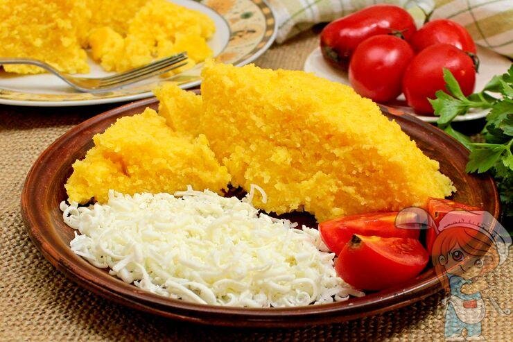 Мамалыга рецепт из кукурузной крупы. Молдавская мамалыга. Мамалыга Грузинская. Мамалыга по молдавски из кукурузной муки. Мамалыга с сыром.