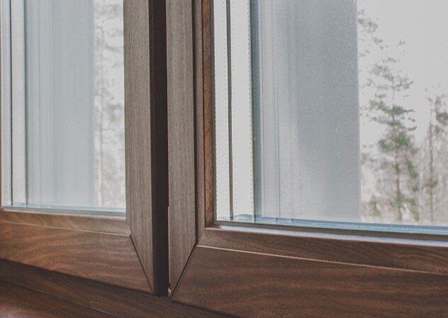 Преимущества остекления домов ПВХ окнами