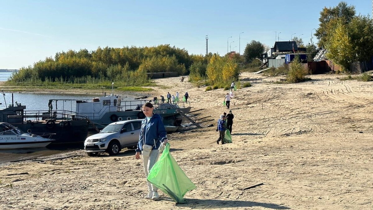    Сургутяне очистили прибрежные зоны