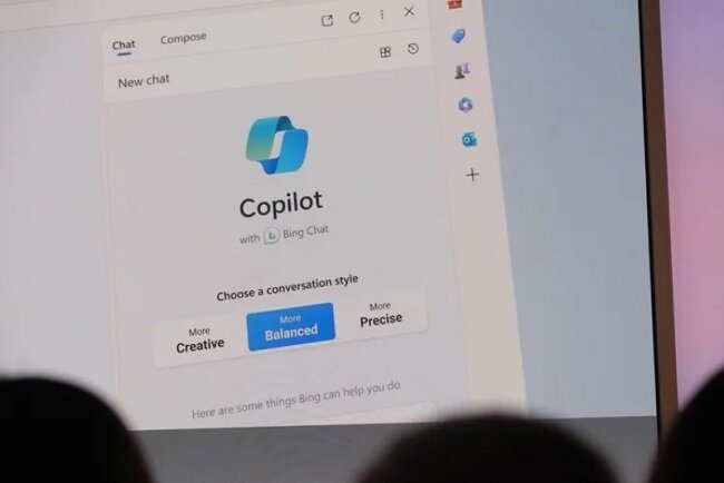 Специальный помощник на базе генеративной нейросети