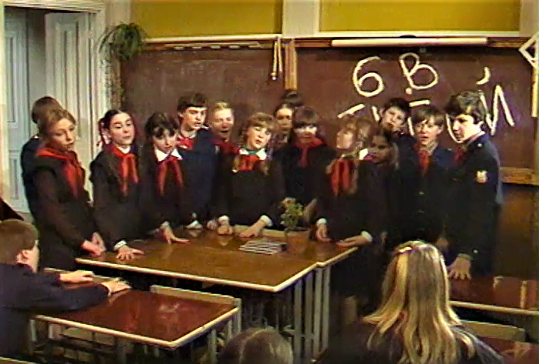 Кадр из телефильма "С нами не соскучишься" (1984-1985)