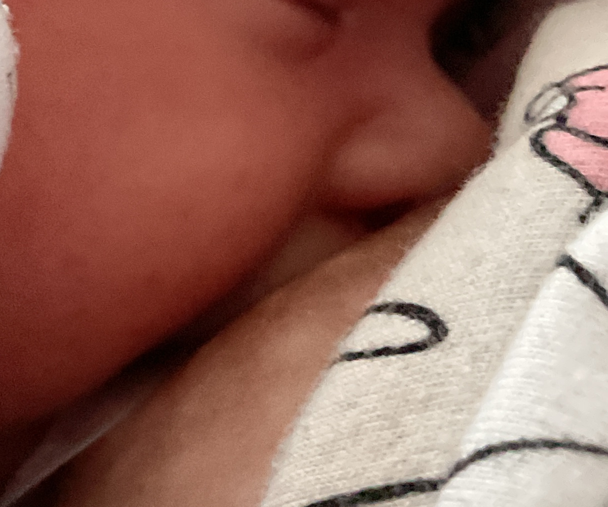 Помните, что отучение от груди процесс, который требует терпения и спокойствия.