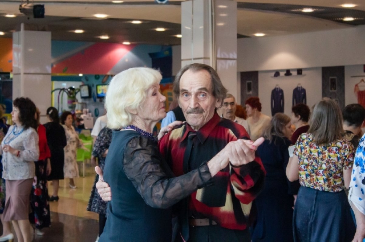    Танцевальные вечера будут проходить для жителей Томска летом