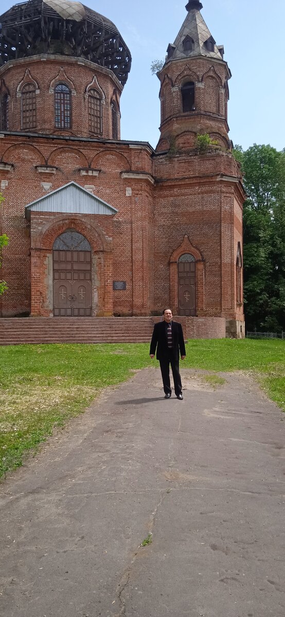 Храм Воскресения Христова в Старой Ольшанке