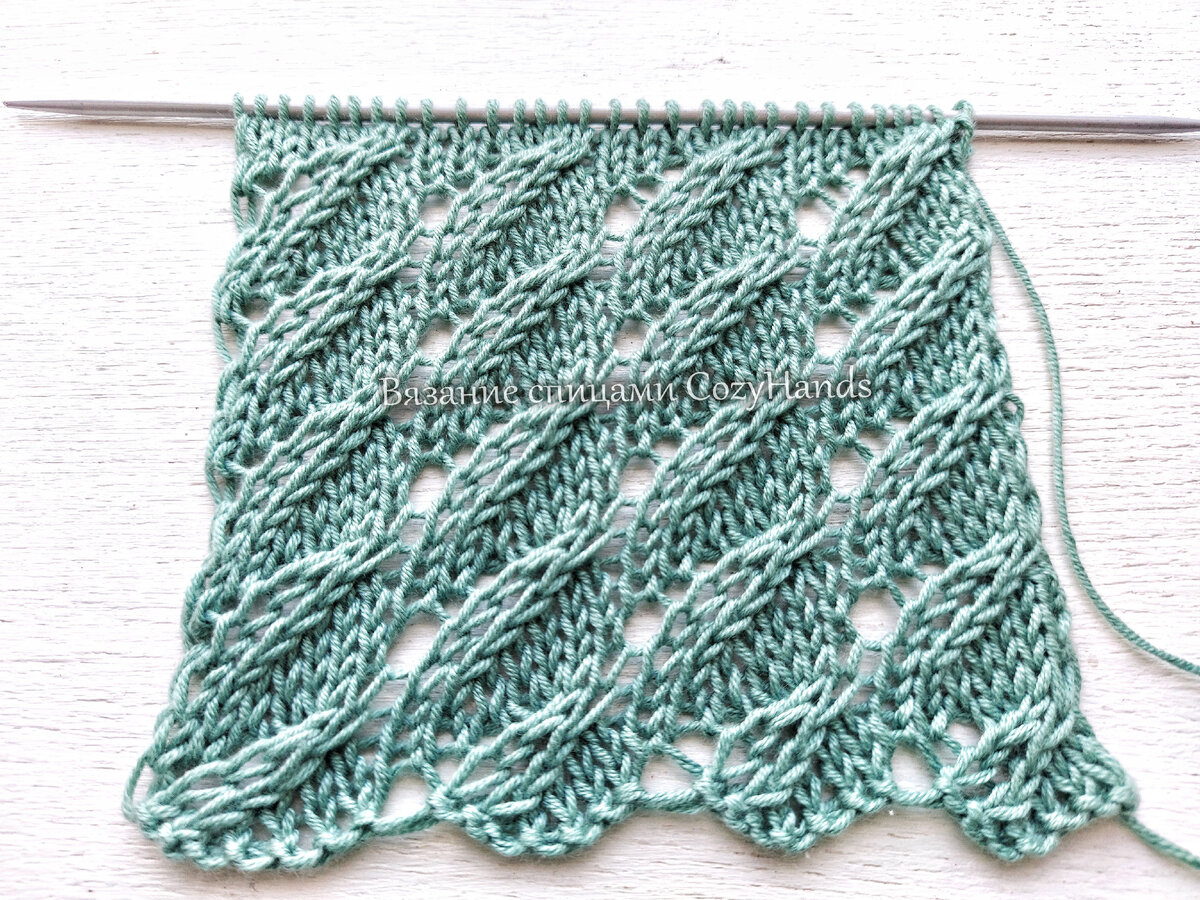Красивый ажурный узор с перекрещиванием петель
