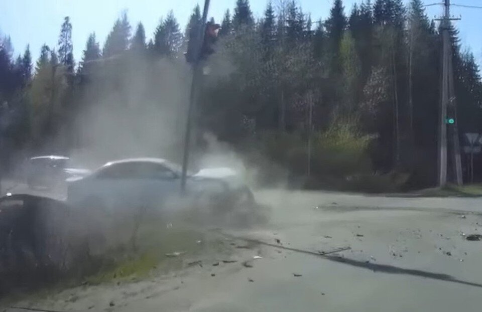 Сотрудники гибдд разыскивают автомобиль который указан на фотографии