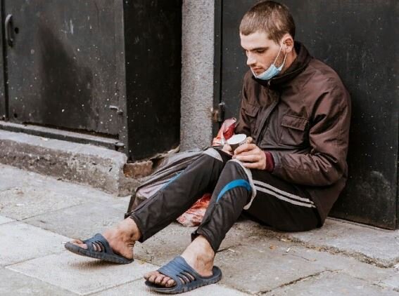 Помощь помощи рознь...