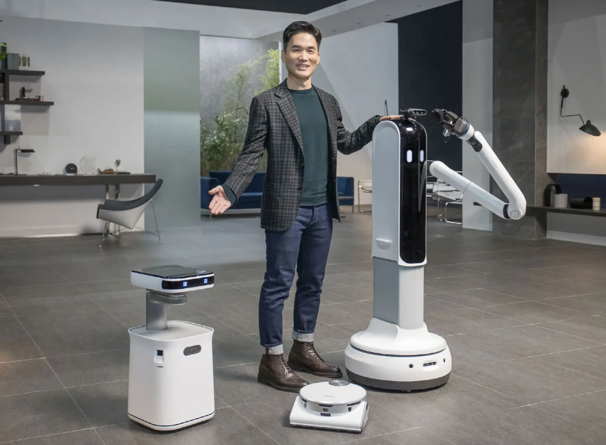 Samsung bot Handy. Samsung bot Handy — компактный робот-домработник. Робот самсунг 2021. Робот помощник самсунг. Бытовые роботы это