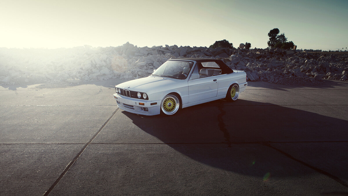 Mercedes Benz m3e30