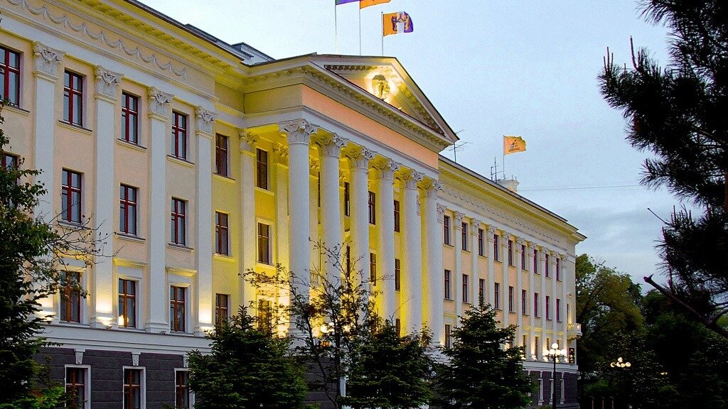     Принять участие в выборах за кресло главы города общественник планирует в качестве самовыдвиженца.