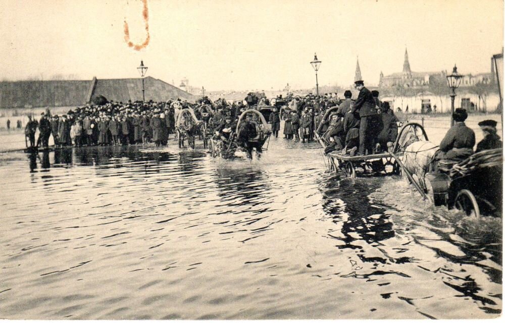 Наводнение в Москве 1908 года (фото взято из открытых источников)