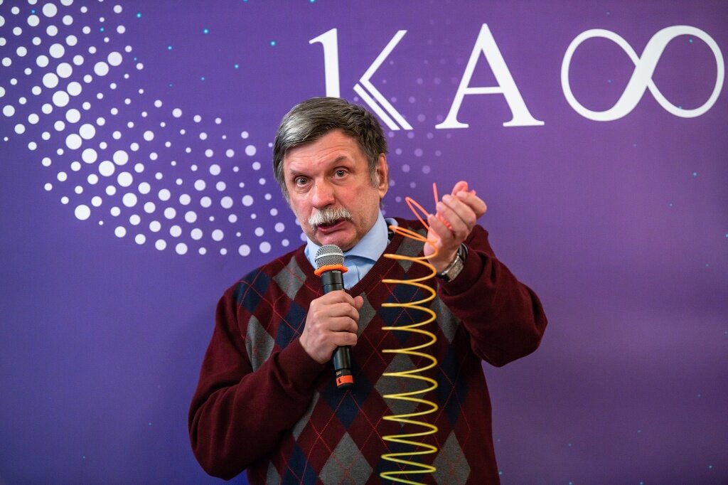 
Георгий Малинецкий