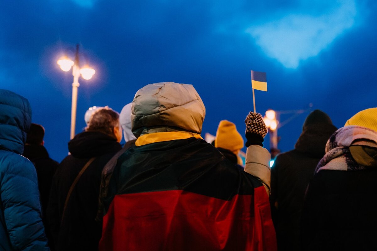 В Германии возмутились беженкой с Украины, оскорбившей арабских мигрантов |  LIVE24 | Дзен