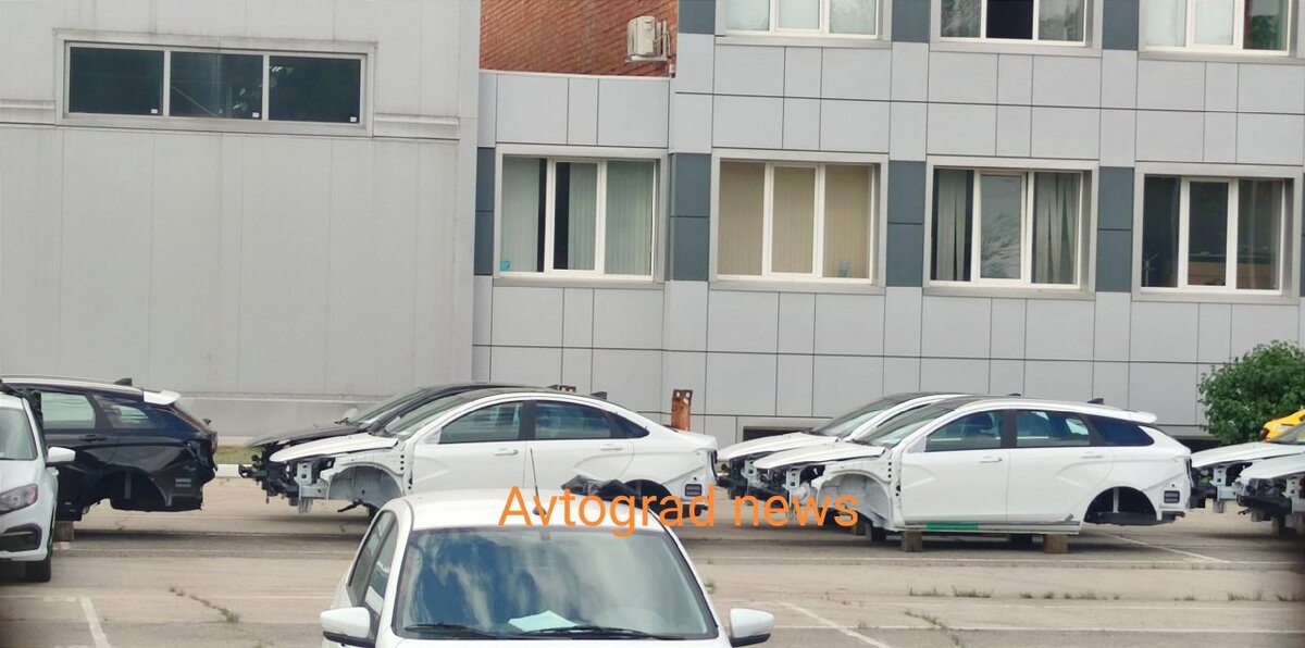     Фирма Lada Sport начала получать кузова для производства форсированных седанов и универсалов Lada Vesta NG Sport